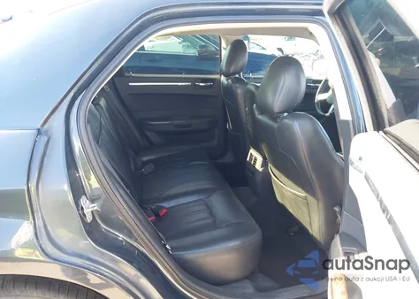 2008 Chrysler 300C Hemi z USA, uszkodzony, nr VIN 2C3KA63H38H208072